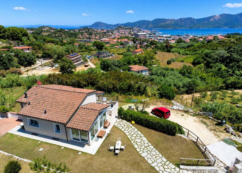 Maison de luxe à vendre à Portoferraio, 810 000 €, Photo 1