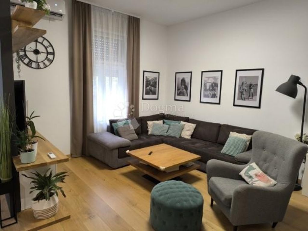 Luxury Apartment for sale in Rijeka, 505 000 €, Photo 2