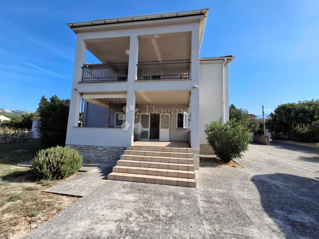 Maison de luxe à vendre à Rab, 600 000 €, Photo 2