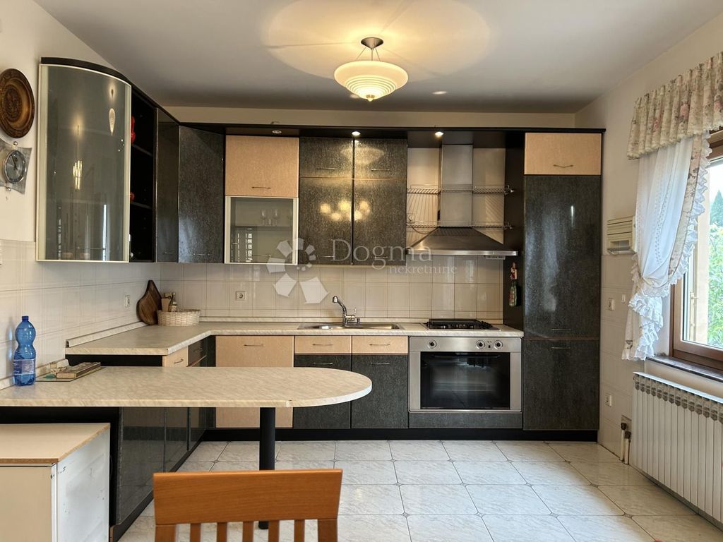 Luxury Apartment for sale in Rijeka, 450 000 €, Photo 3