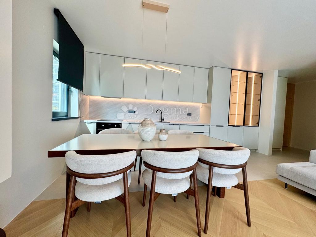Luxury Apartment for sale in Rijeka, 700 000 €, Photo 3