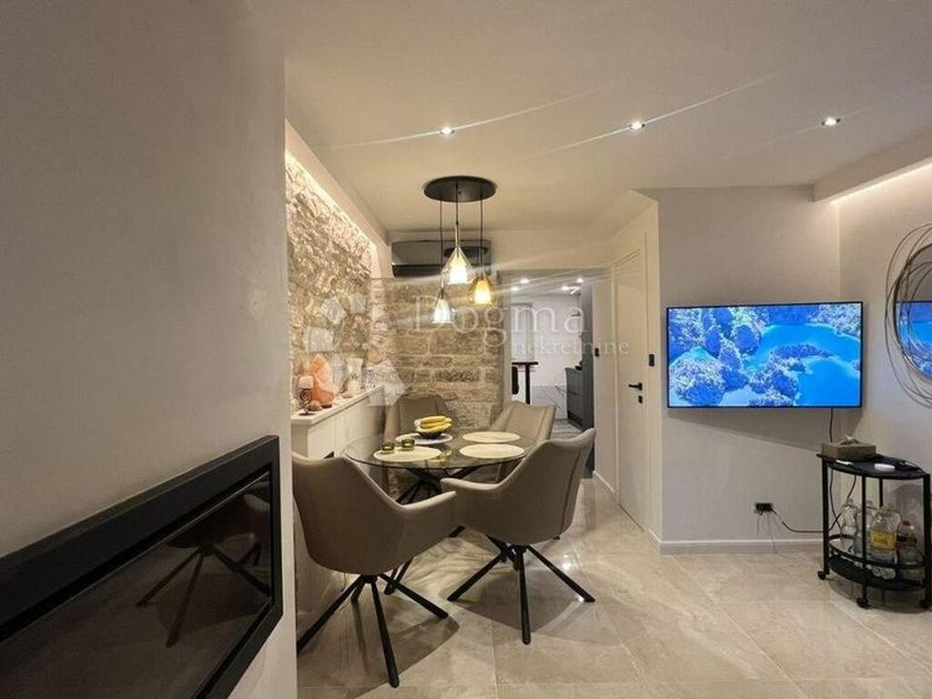 Luxury Apartment for sale in Pula, 550 000 €, Photo 3
