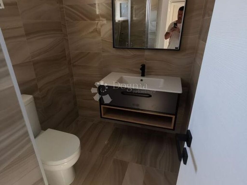 Appartement de luxe à vendre à Rogoznica, 420 000 €, Photo 4
