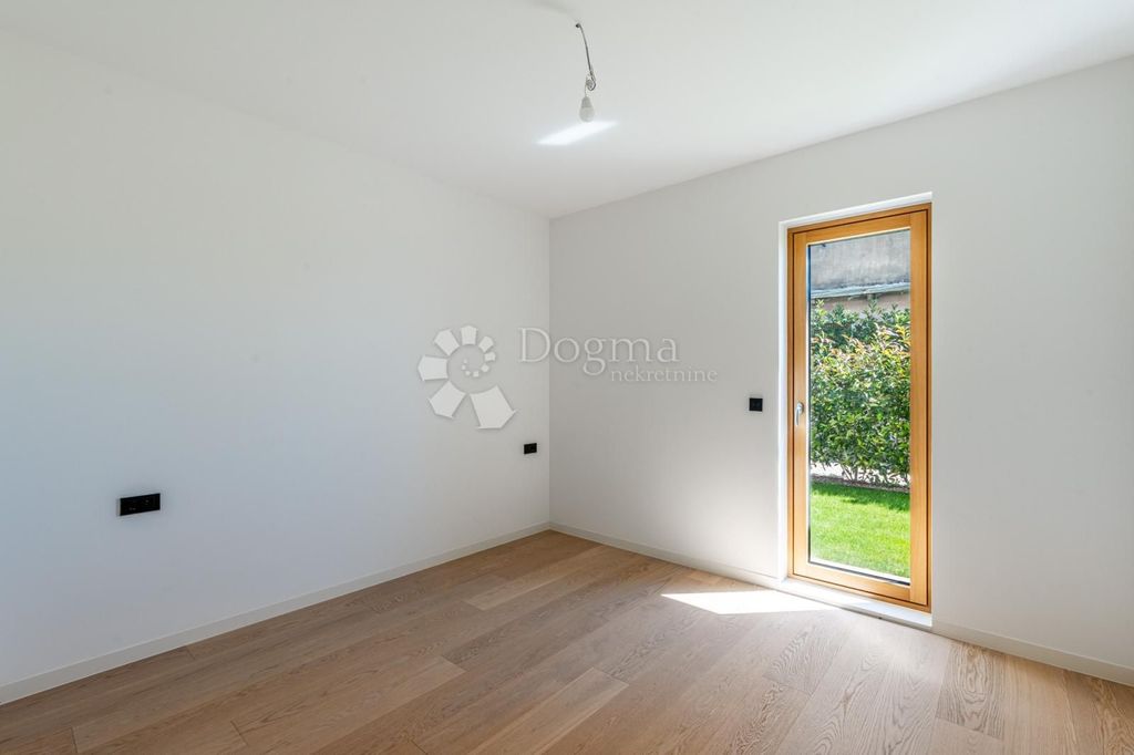 Luxury Apartment for sale in Rijeka, 580 000 €, Photo 5