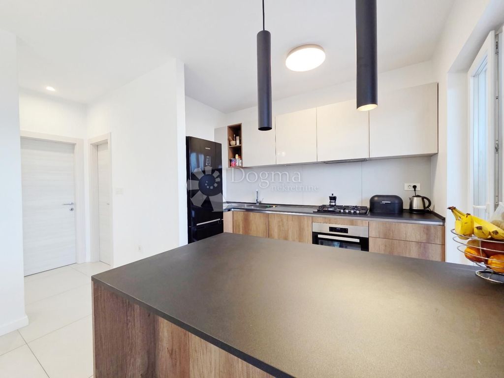 Luxury Apartment for sale in Rijeka, 490 000 €, Photo 5