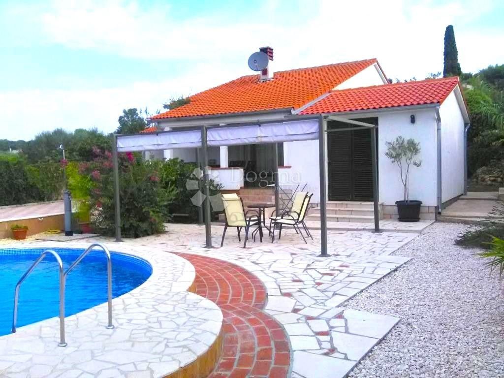 Maison de luxe à vendre à Pula, 470 000 €, Photo 5