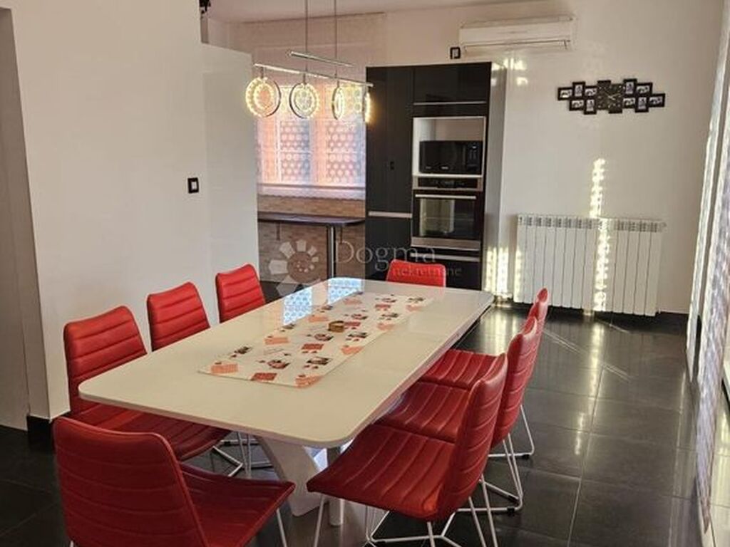 Luxury Apartment for sale in Rijeka, 400 000 €, Photo 7