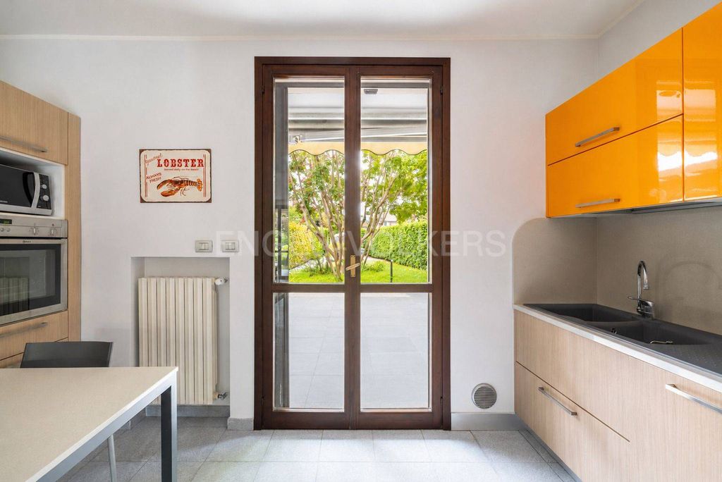 Luxury House for sale in Monvalle, 480 000 €, Photo 7