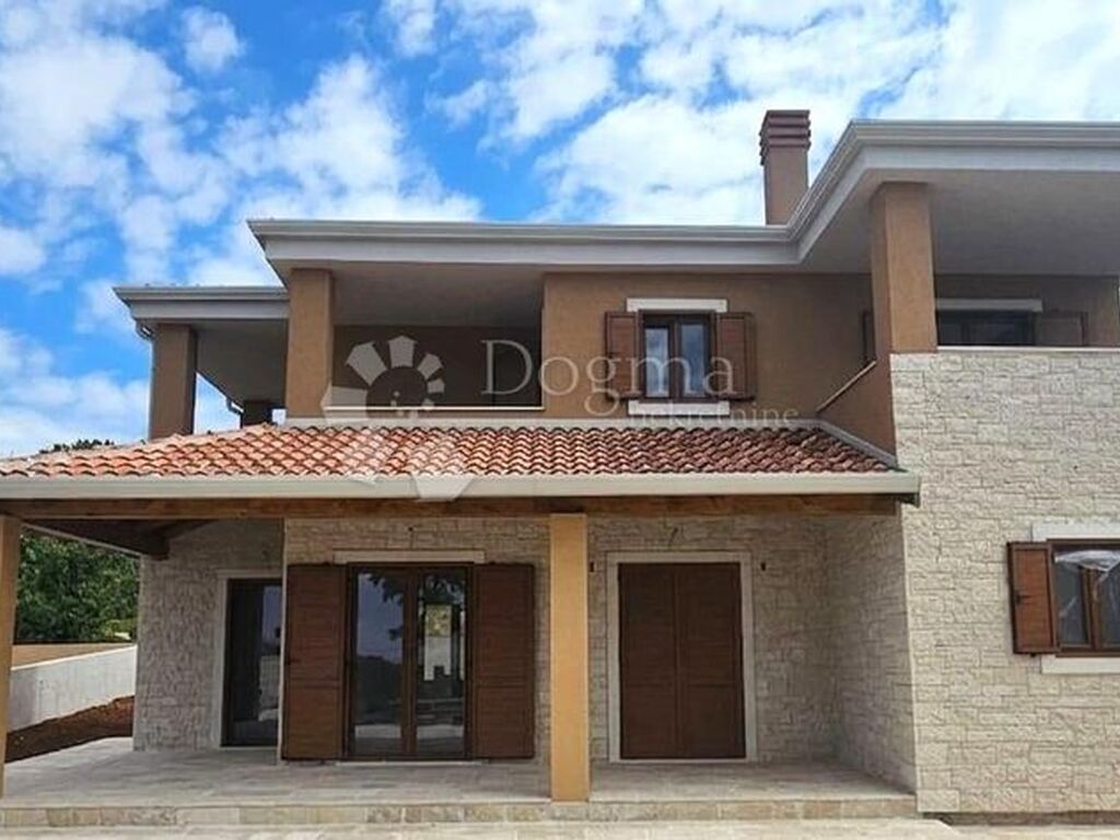 Maison de luxe à vendre à Porec, 785 000 €, Photo 1