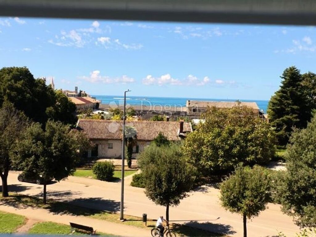Luxury Apartment for sale in Porec, 445 000 €, Photo 1