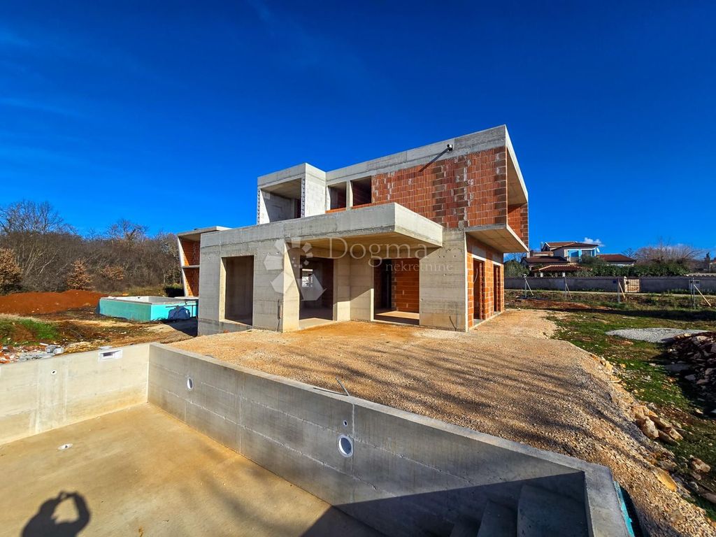 Maison de luxe à vendre à Porec, 760 000 €, Photo 1