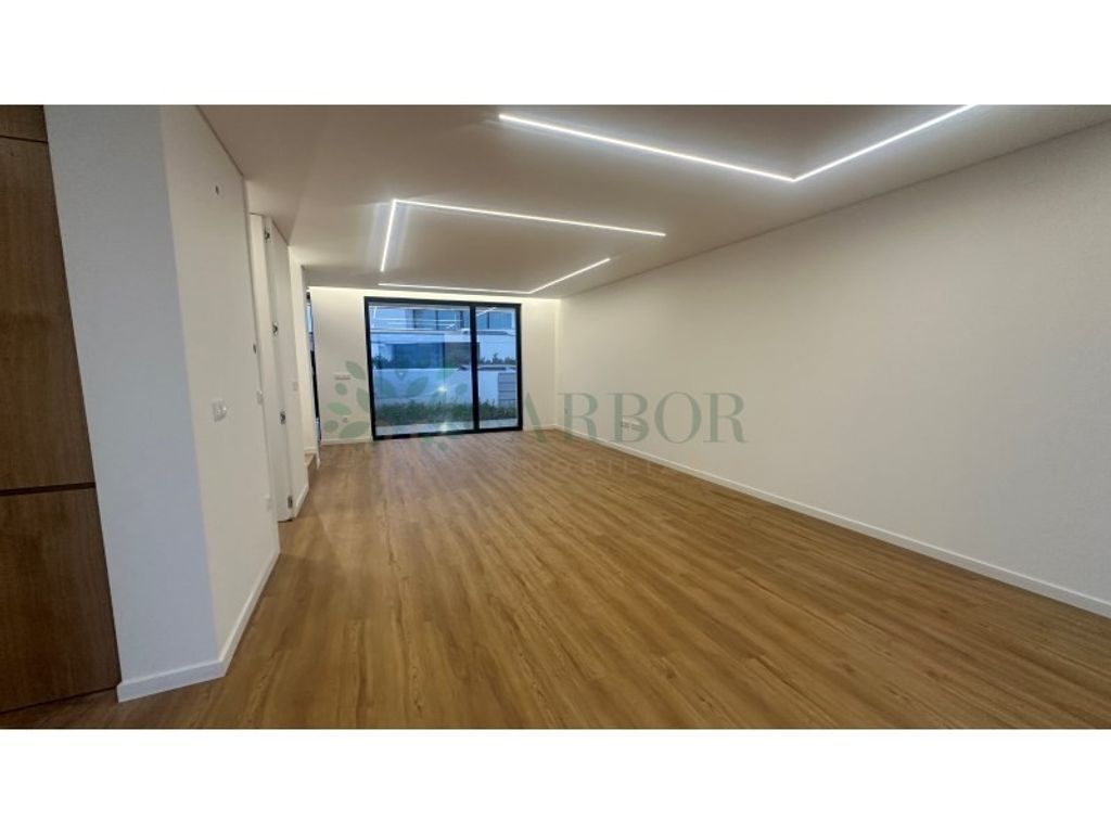 Luxury House for sale in Póvoa de Varzim, 550 000 €, Photo 1