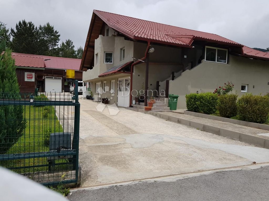 Luxury House for sale in Jezerce, 500 000 €, Photo 1
