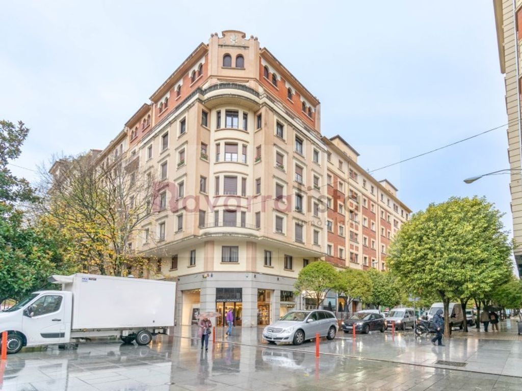 Appartement de luxe à vendre à Pamplona, 459 000 €, Photo 1