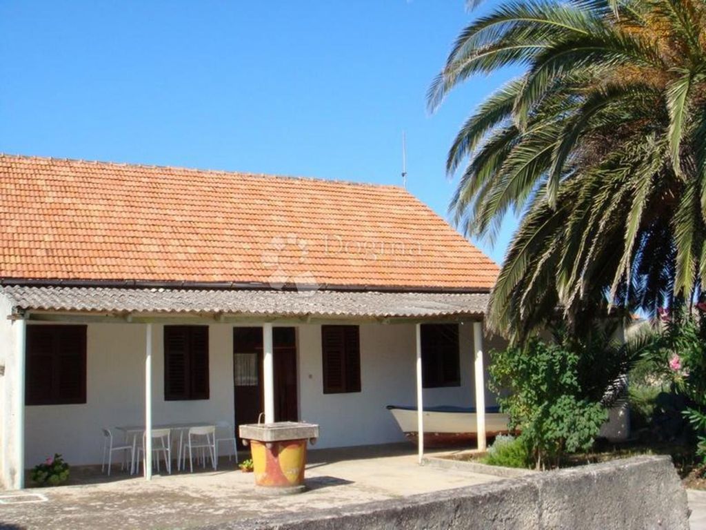 Maison de luxe à vendre à Pašman, 550 000 €, Photo 1