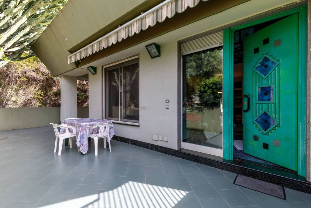 Luxury House for sale in Cagliari, 840 000 €, Photo 1