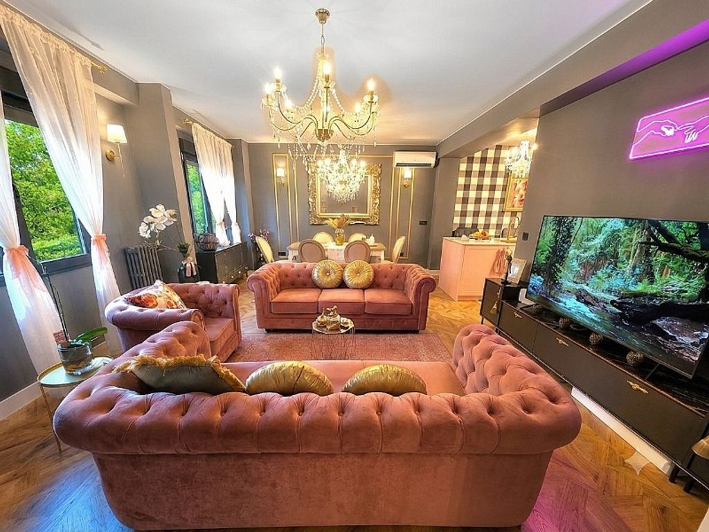 Luxury Apartment for sale in Zaragoza, 549 888 €, Photo 2