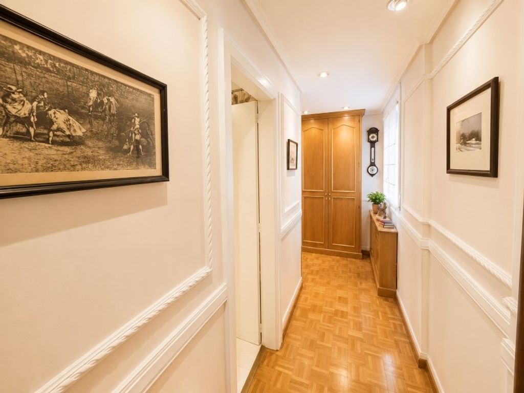 Luxury Apartment for sale in Zaragoza, 599 900 €, Photo 3