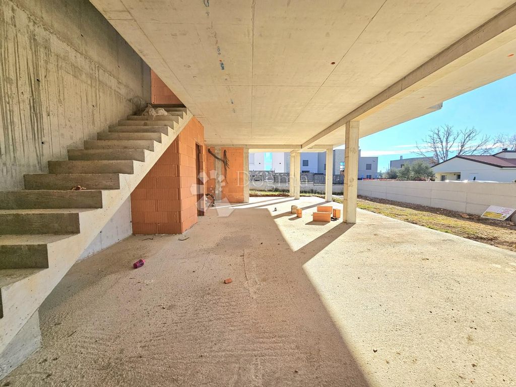 Maison de luxe à vendre à Porec, 1 650 000 €, Photo 3
