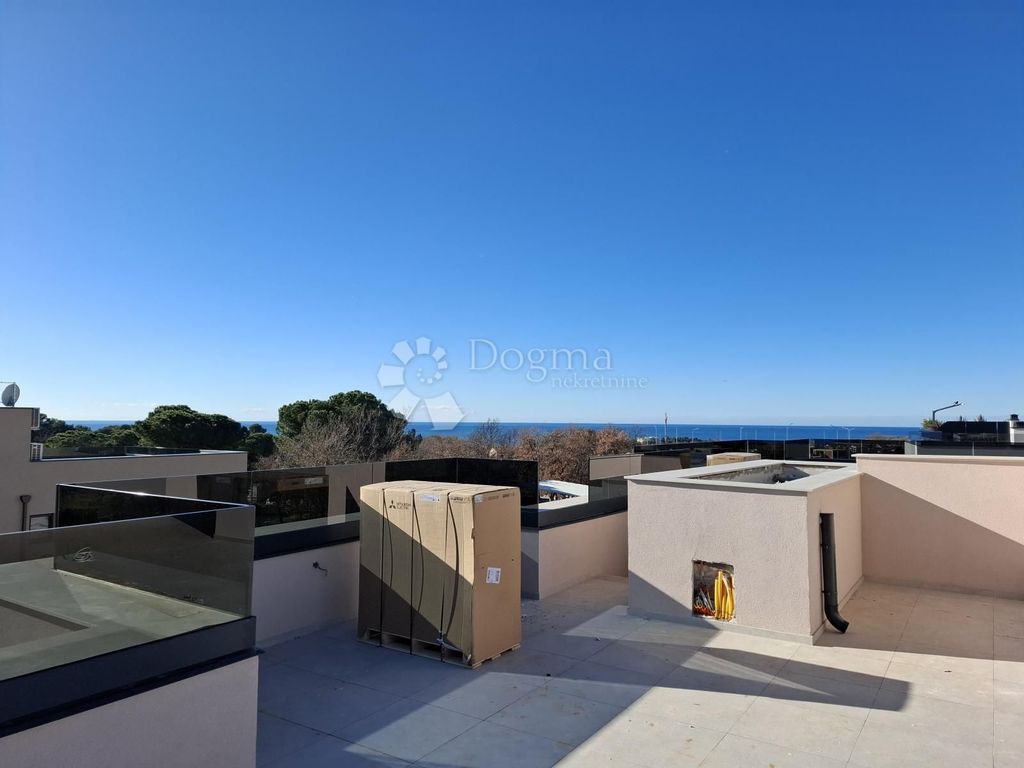 Appartement de luxe à vendre à Porec, 475 000 €, Photo 3