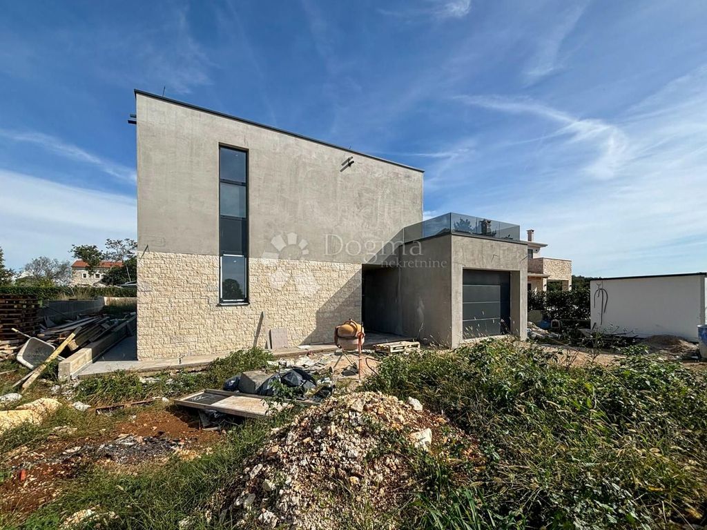 Maison de luxe à vendre à Porec, 900 000 €, Photo 3
