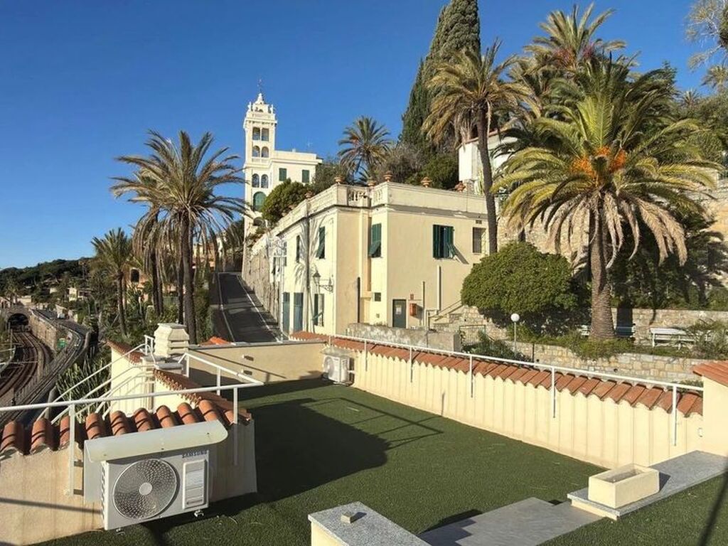 Luxury Apartment for sale in Bordighera, 780 000 €, Photo 3