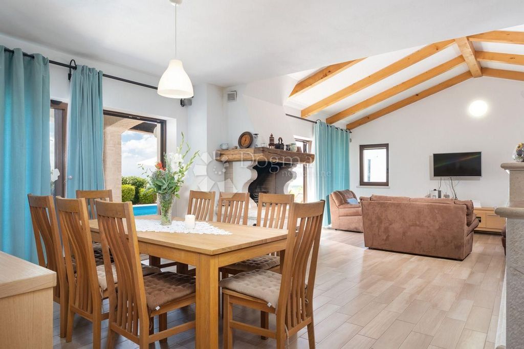 Maison de luxe à vendre à Porec, 630 000 €, Photo 4