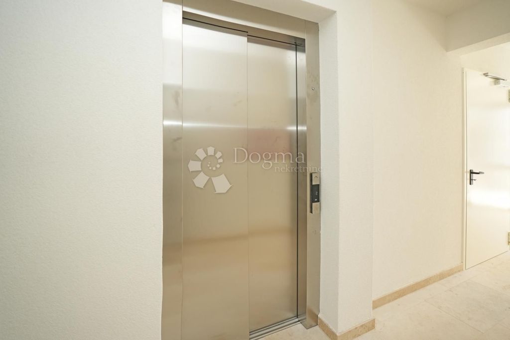 Appartement de luxe à vendre à Porec, 422 300 €, Photo 5