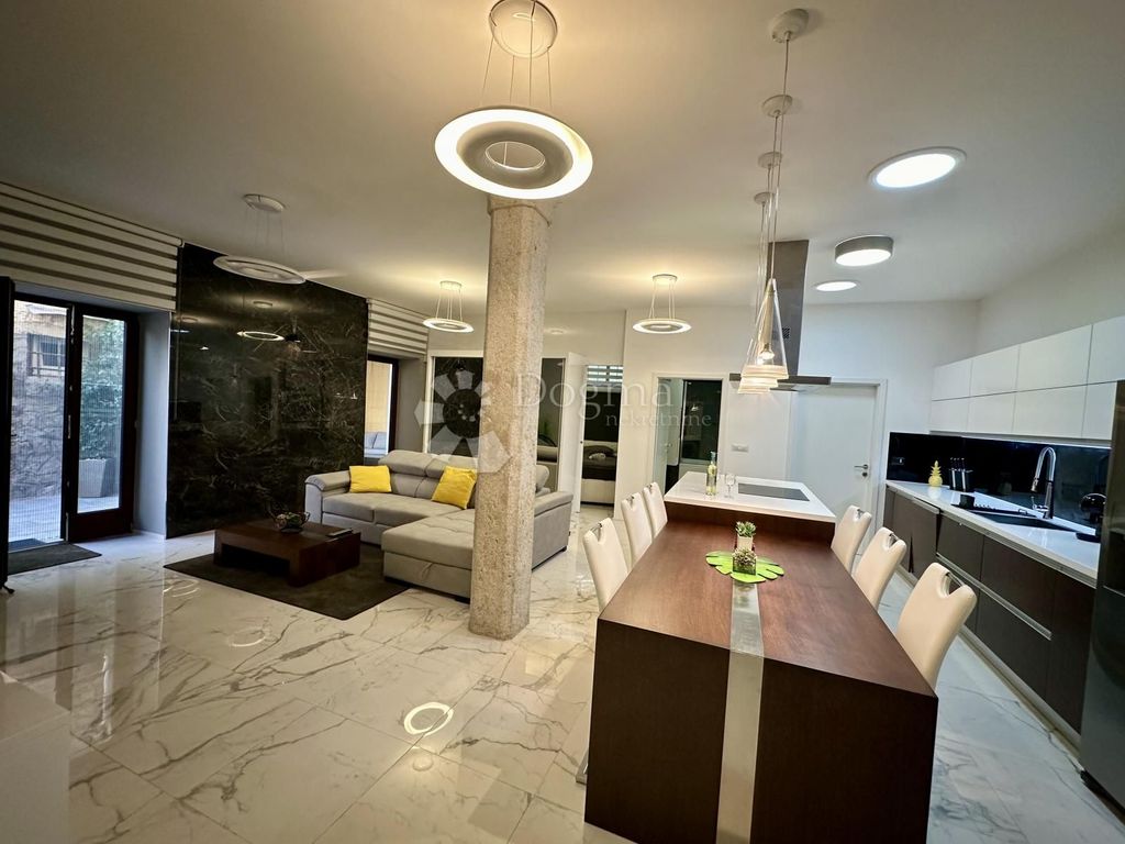Appartement de luxe à vendre à Porec, 530 000 €, Photo 5