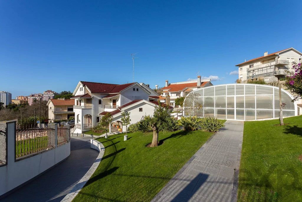Maison de luxe à vendre à Rio de Mouro, 1 500 000 €, Photo 5