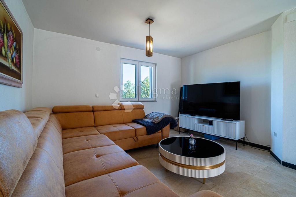 Maison de luxe à vendre à Porec, 550 000 €, Photo 6
