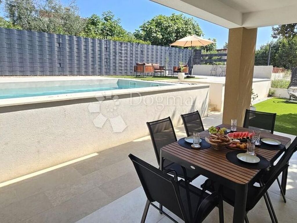 Appartement de luxe à vendre à Porec, 740 000 €, Photo 6