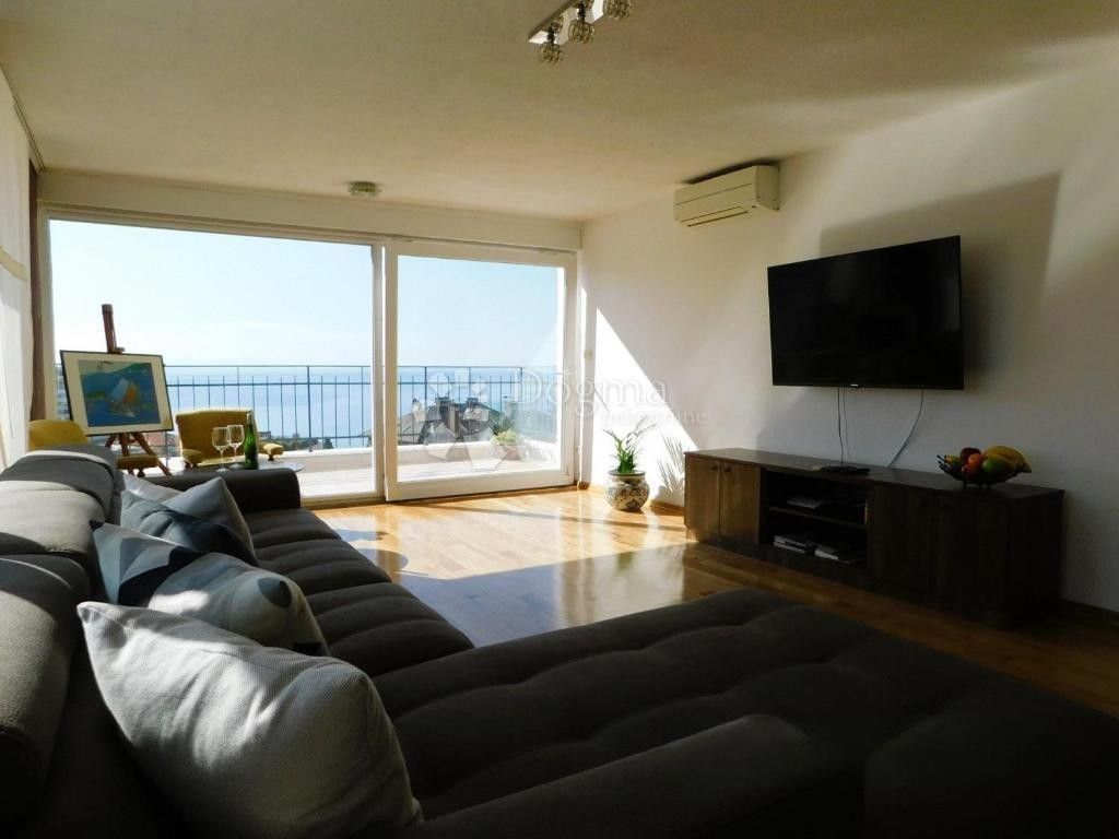 Luxury Apartment for sale in Opatija, 0 €, Photo 1
