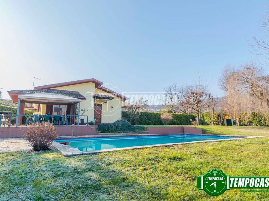 Luxury House for sale in Gazzola, 490 000 €, Photo 1