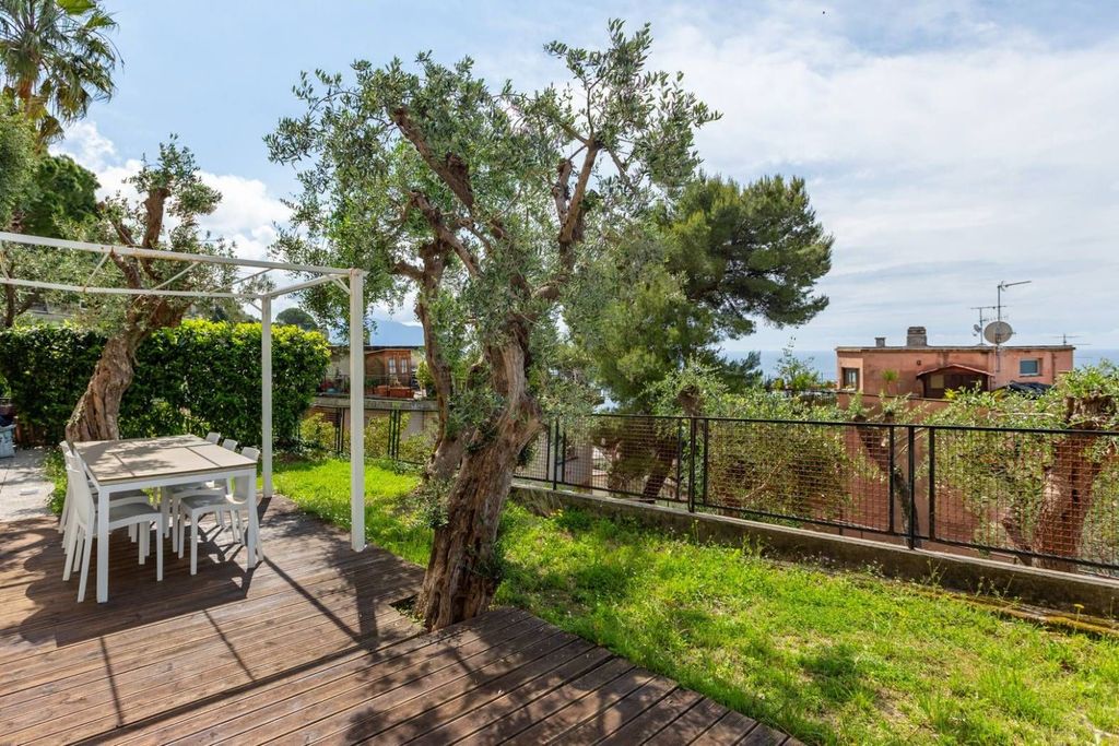 Appartement de luxe à vendre à Pieve Ligure, 690 000 €, Photo 2