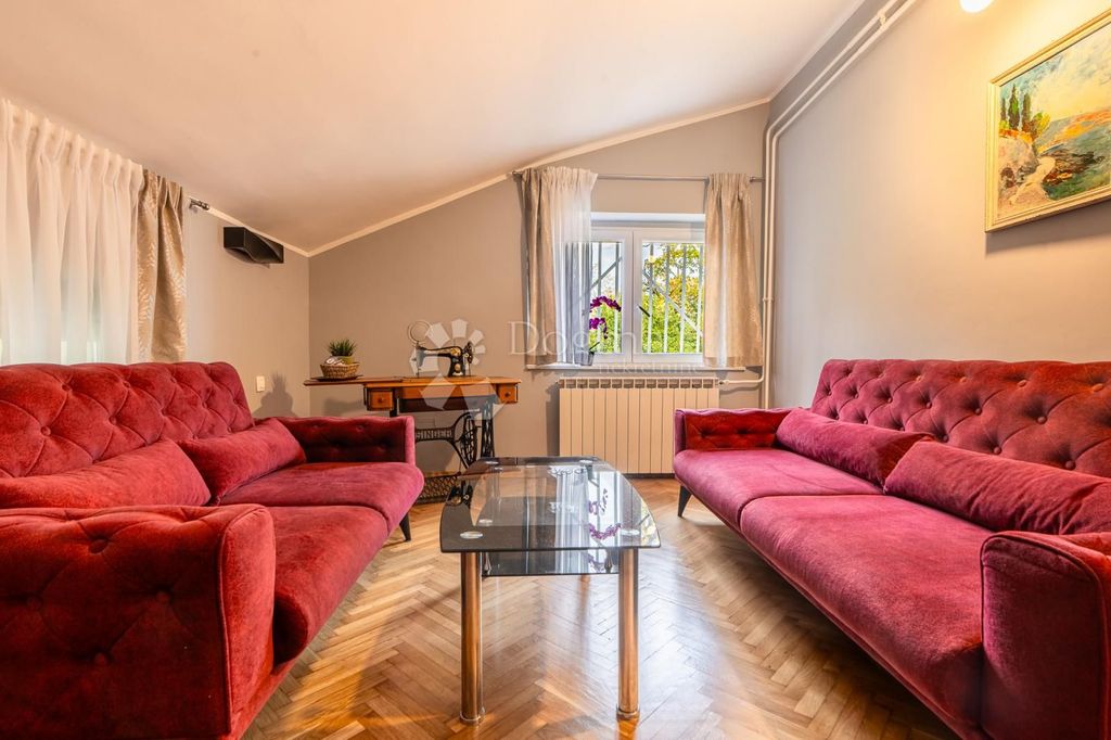 Luxury Apartment for sale in Opatija, 812 000 €, Photo 2