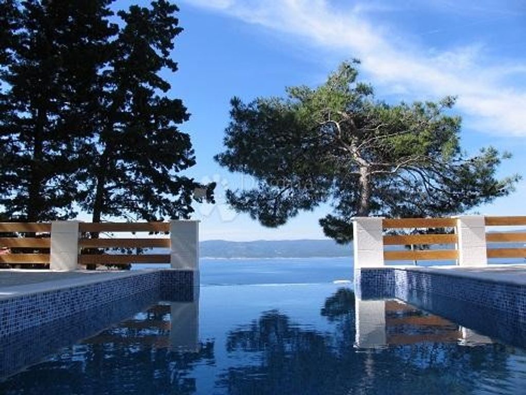 Maison de luxe à vendre à Omiš, 700 000 €, Photo 2