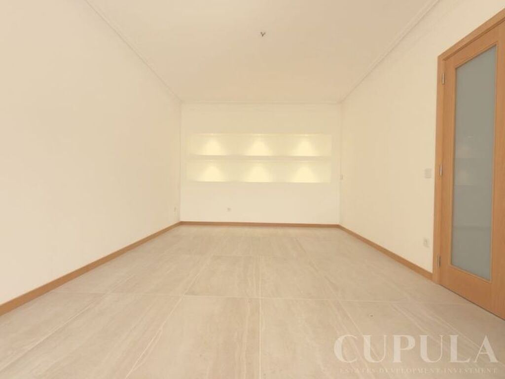 Luxury House for sale in Gondomar, 480 000 €, Photo 3