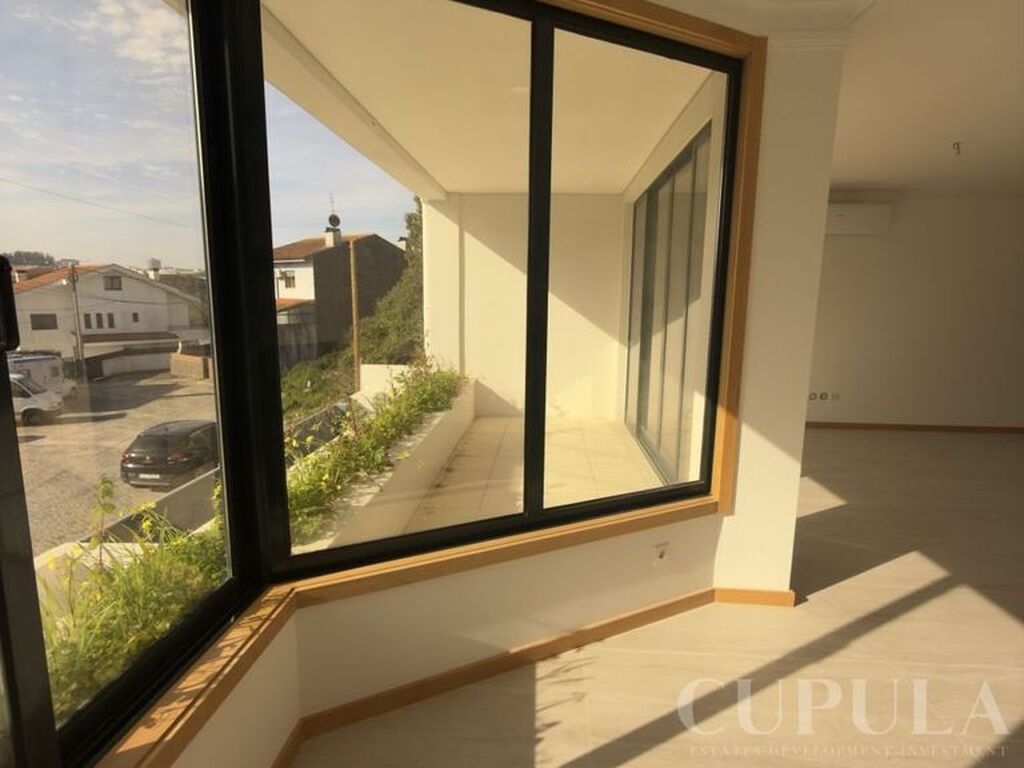 Luxury House for sale in Gondomar, 480 000 €, Photo 4