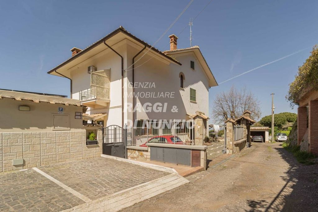Luxury House for sale in Grottaferrata, 980 000 €, Photo 1