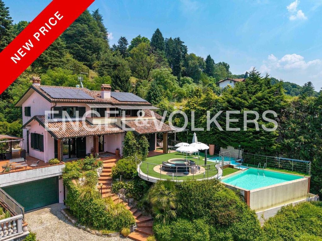 Luxury House for sale in Besozzo, 780 000 €, Photo 1