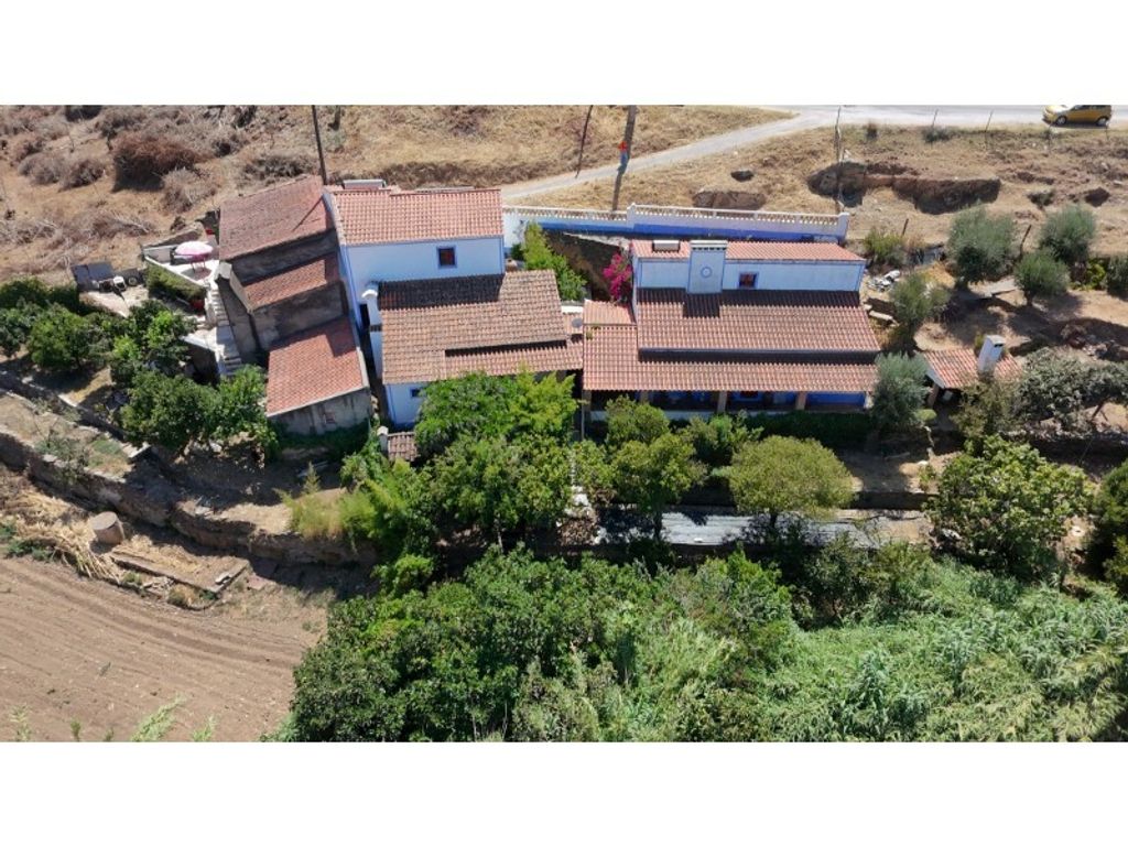 Luxury House for sale in Borba, 420 000 €, Photo 2