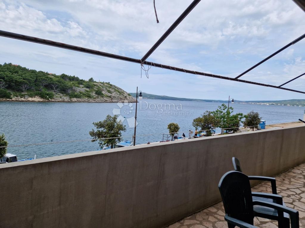Maison de luxe à vendre à Novigrad, 495 000 €, Photo 3