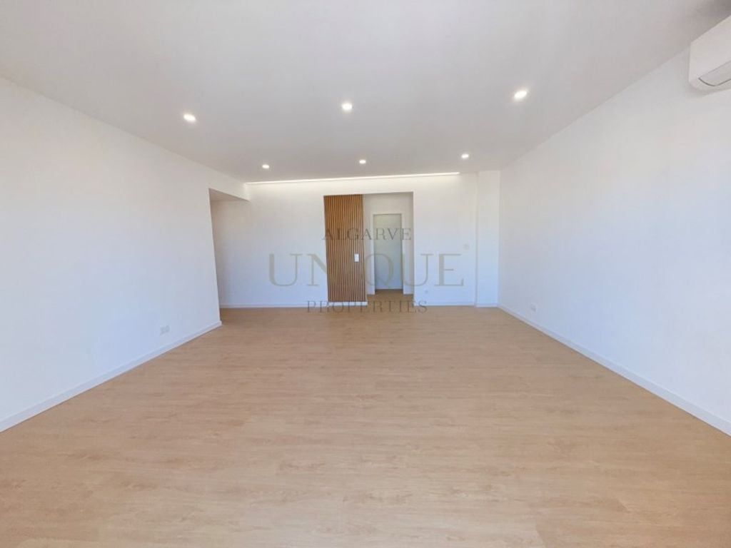 Luxury Apartment for sale in Lagos, 606 000 €, Photo 3