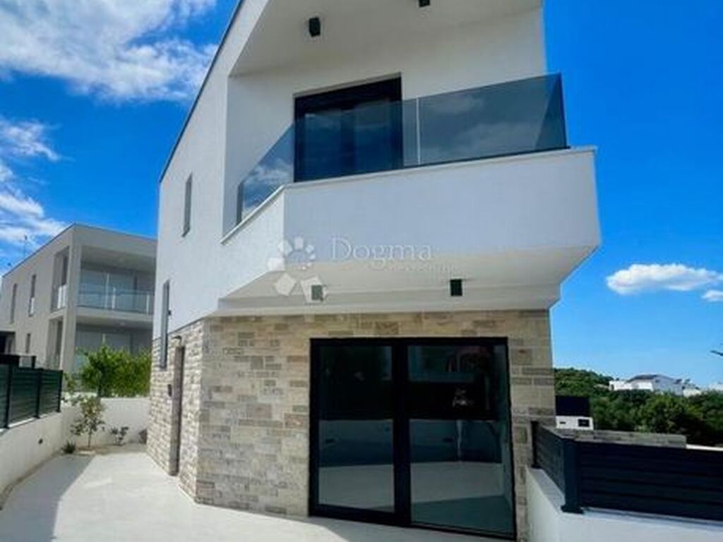 Luxury House for sale in Murter, 599 000 €, Photo 4
