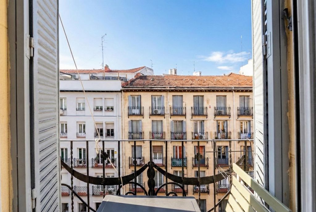 Luxury Apartment for sale in Madrid, 840 000 €, Photo 4