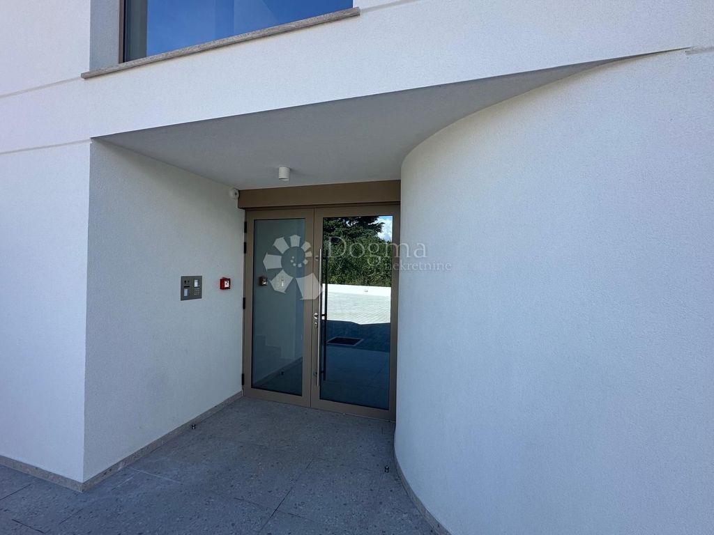 Appartement de luxe à vendre à Novigrad, 0 €, Photo 5