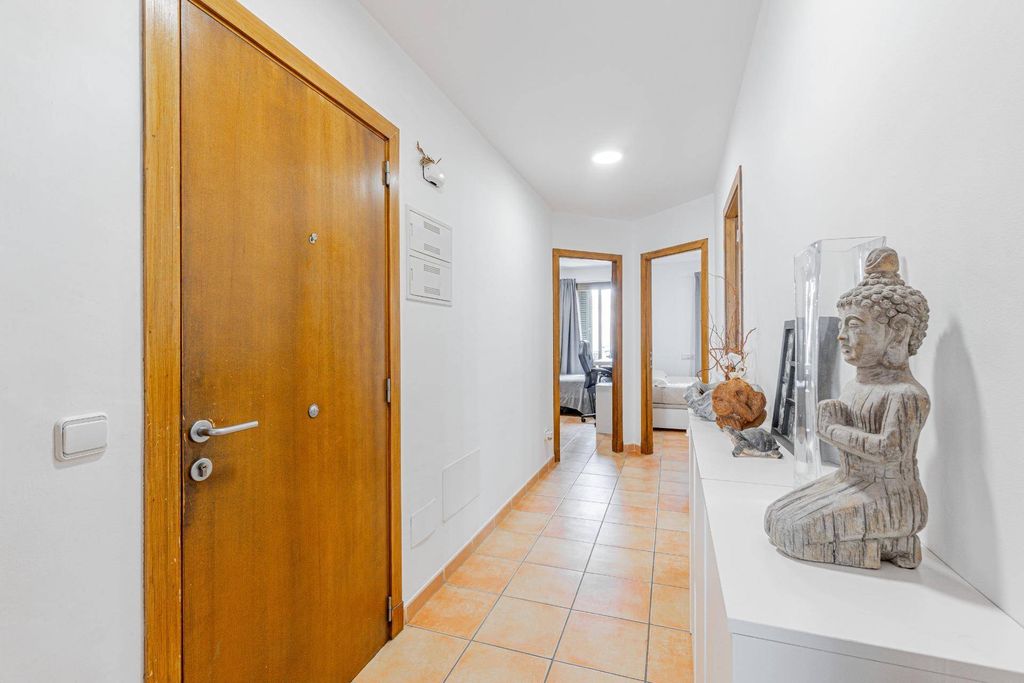 Luxury Apartment for sale in Ses Salines, 729 000 €, Photo 5