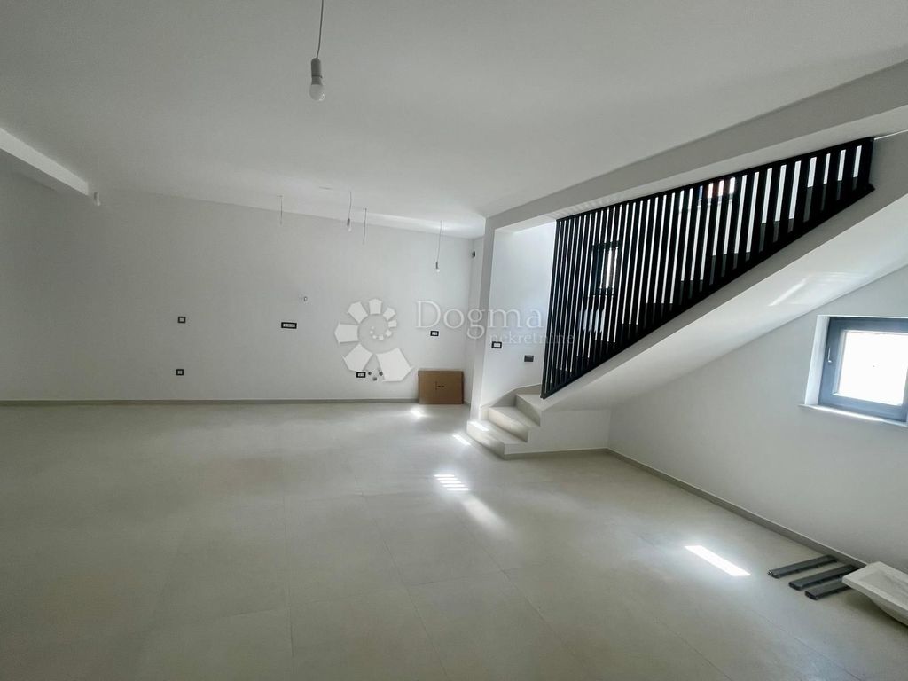 Maison de luxe à vendre à Murter, 599 000 €, Photo 6