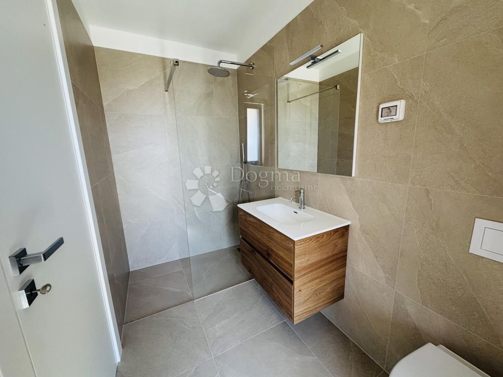 Luxury Apartment for sale in Novigrad, 669 000 €, Photo 7